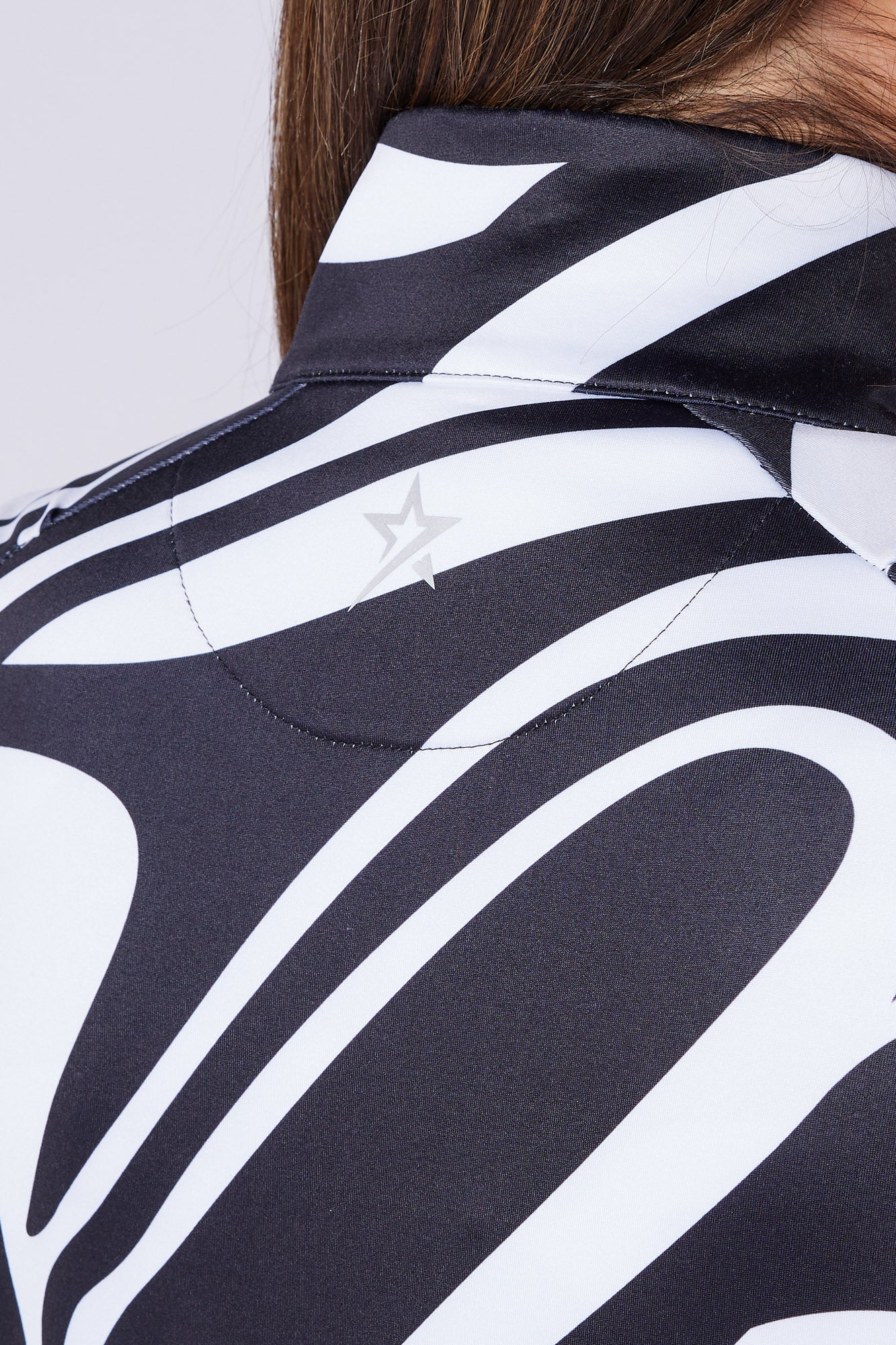 Valentina 1/4 Zip Lynx Lime - Image 4